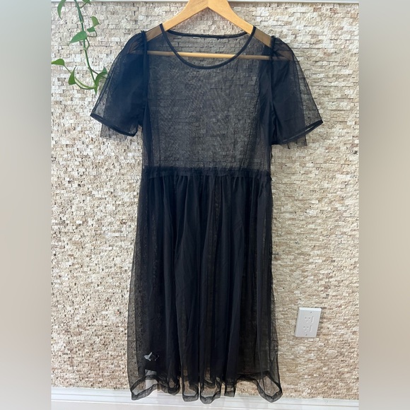NWT DAZY Solid Sheer Mesh Overlay Dress, Black Small - Picture 2 of 3